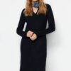 Trendyol Navy Blue Midi kötöttáru puha textúrájú póló nyakú ruha