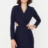 Trendyol Navy Blue Mini szőtt kivágott részletes kabát szőtt ruha