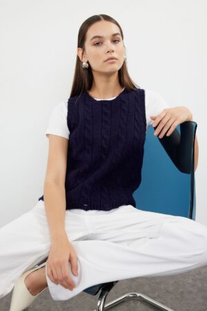 Trendyol Navy Blue Soft Texture Knit Detailed Knitwear Sweater Trendyol Navy Blue Soft Texture Knit Detailed Knitwear Sweater