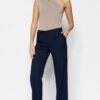 Trendyol Navy Blue egyenes szabású szőtt nadrág