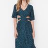 Trendyol Navy Blue kivágott részletes szövött szövött ruha