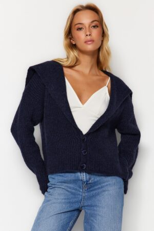 Trendyol Navy Blue puha texturált medence nyakú kötöttáru kardigán Trendyol Navy Blue puha texturált medence nyakú kötöttáru kardigán