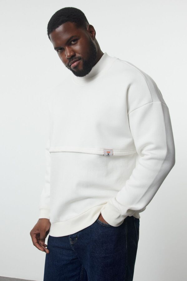 Trendyol Plus Size Ecru Oversize/Wide Cut Stand Collar Labeled Sweatshirt