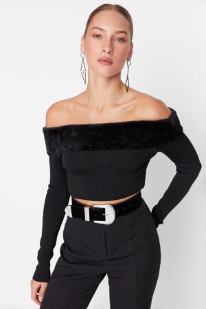 Trendyol Plush Detailed Crop Blouse in Black