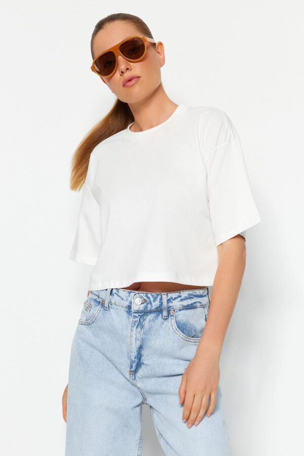 Trendyol Premium Ecru Relaxed/Comfortable Mould 100% Cotton Crop Knit T-Shirt