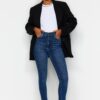 Trendyol Sötétkék Fenntarthatóbb magas derékú skinny farmer