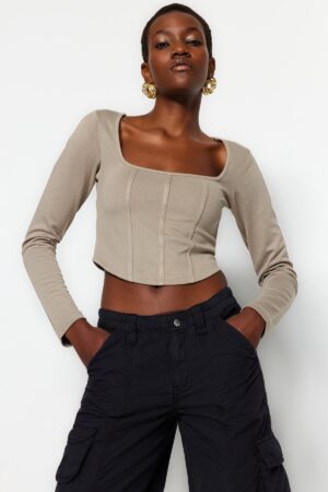 Trendyol Stone Piping Detail Square Neck Fitted/Situated Crop Interlock Knitted Blouse Trendyol Stone Piping Detail Square Neck Fitted/Situated Crop Interlock Knitted Blouse