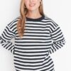Trendyol Sweatshirt - Dunkelblau - Relaxed fit