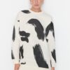 Trendyol White Patterned Crew Neck Scuba Knitted Sweatshirt