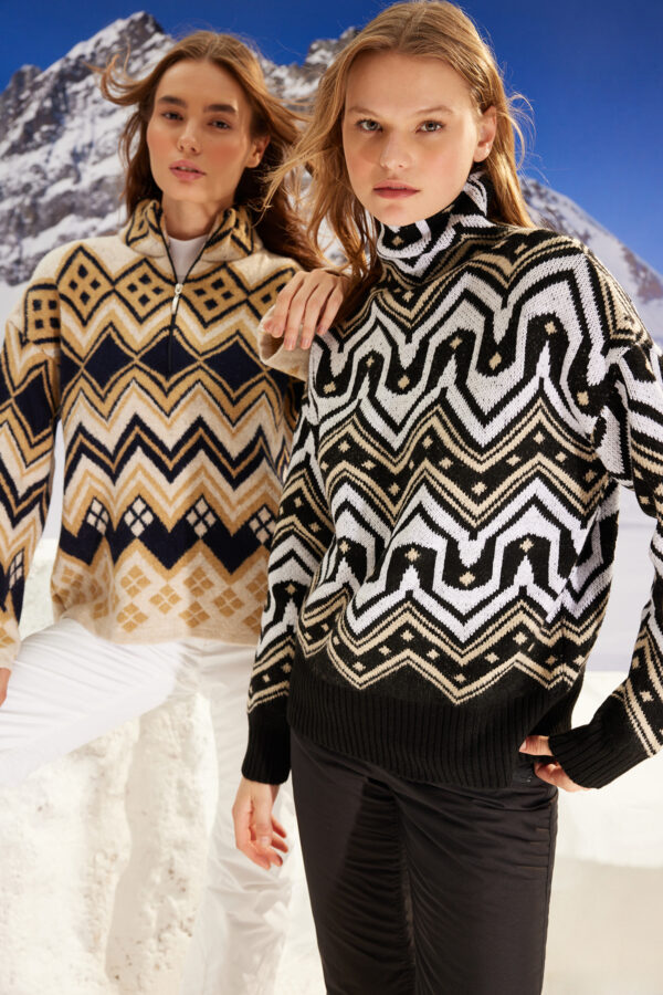Trendyol Winter Essentials Black Wide Fit puha textúrájú mintás kötöttáru pulóver