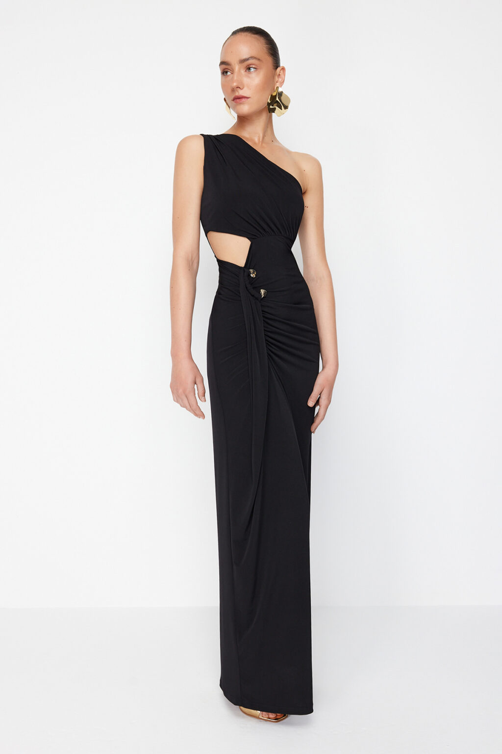 Trendyol X Zeynep Tosun Black Cut Out and Accessory Detailed Long Evening Dress & Graduation Dress