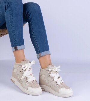 UR/CEO Beige women's sneakers with thick laces Gralina