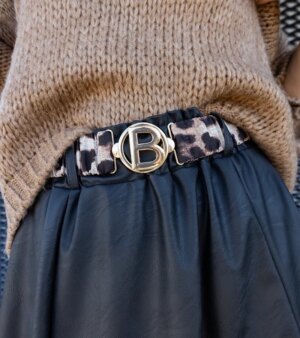 UR/CEO Black long skirt with animal print belt Hanie