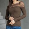 UR/CEO Brown off-shoulder blouse with lace insert Vikija