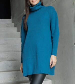 UR/CEO Long dark blue ribbed turtleneck sweater Kali