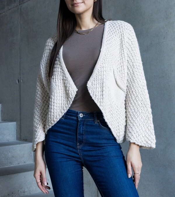 UR/CEO White open front cardigan Nira