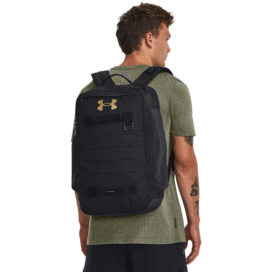 Under Armour Contain Backpack Black/ Black/ Metallic Gold Universal-alacsony-ár