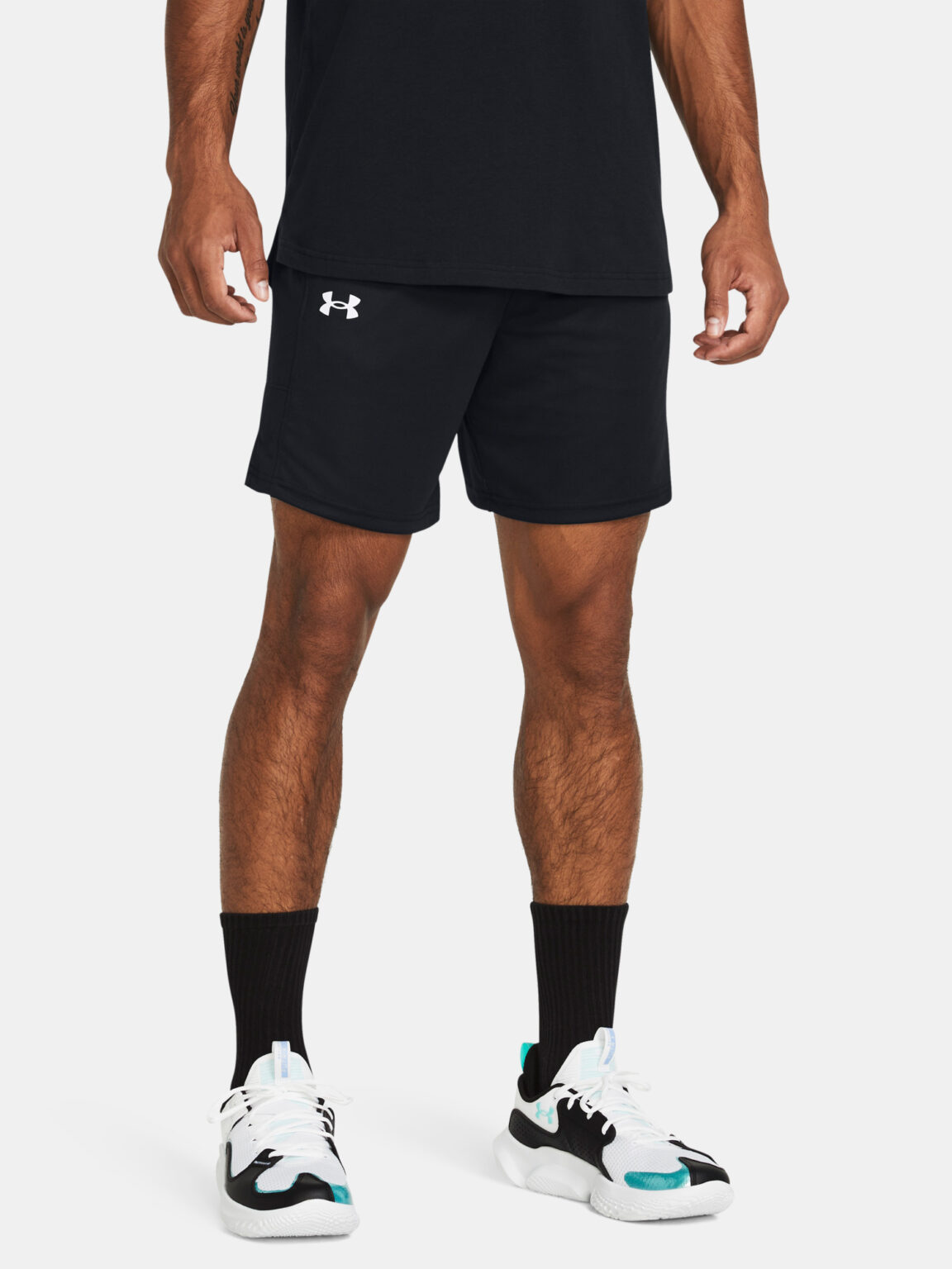 Under Armour Shorts UA Baseline Short-BLK - Men's