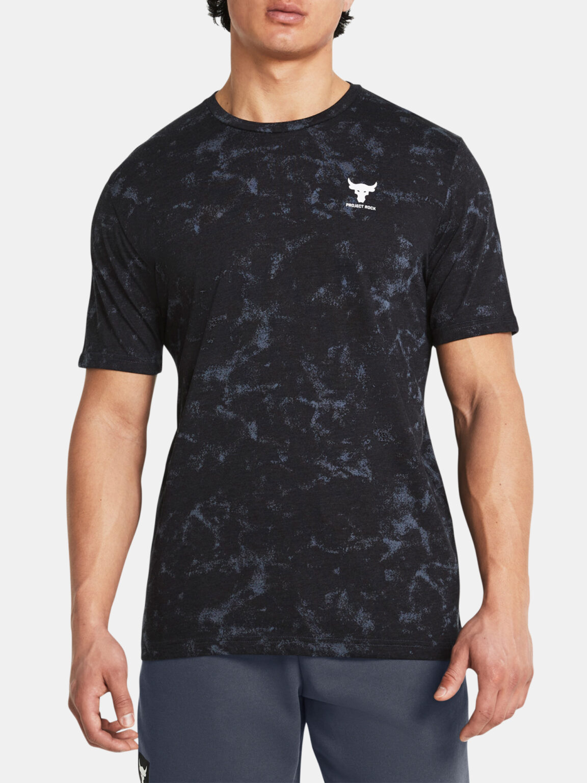 Under Armour T-shirt UA Pjt Rck Payof AOP Graphic-BLK - Men's