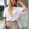 White blouse with the inscription By o la la