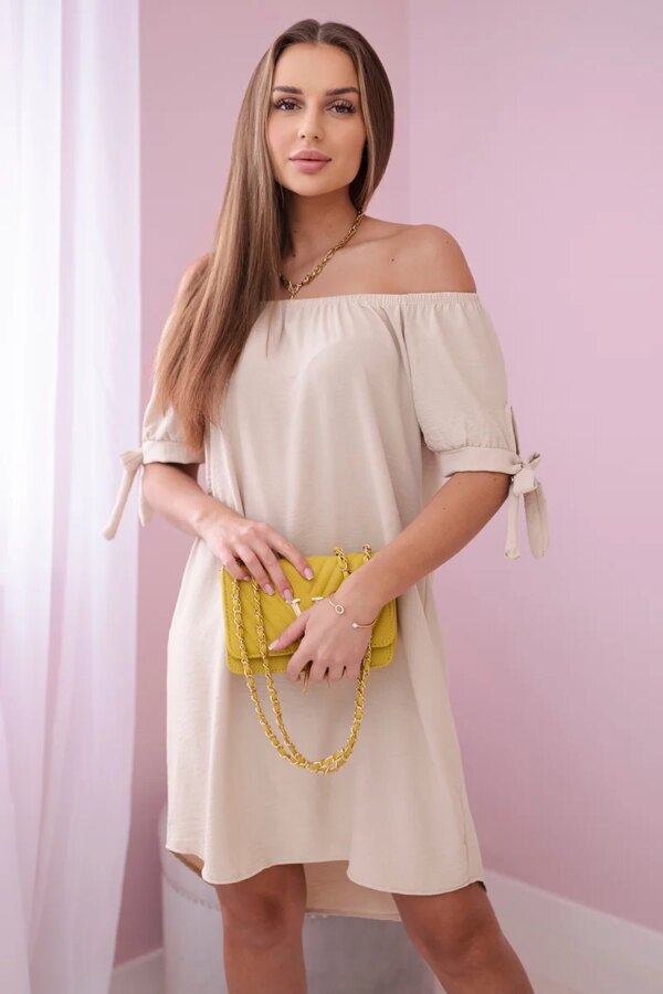 Włoski Dress tied on the sleeves beige