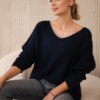 Włoski V-neck sweater navy blue