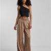 Women's cropped asymmetrical top black