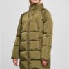 Women's high-neck coat