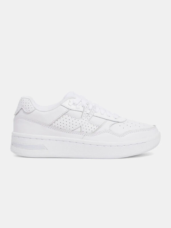 Women's shoes Under Armour W Court 96