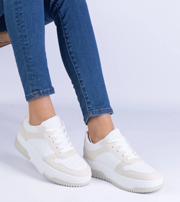 marka niezdefiniowana Beige sneakers with a thick sole Undina