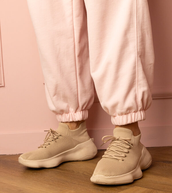 marka niezdefiniowana Beige sporty sneakers with sock-like upper Zurry
