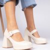 marka niezdefiniowana Beige square-toe pumps with a buckle Katherin