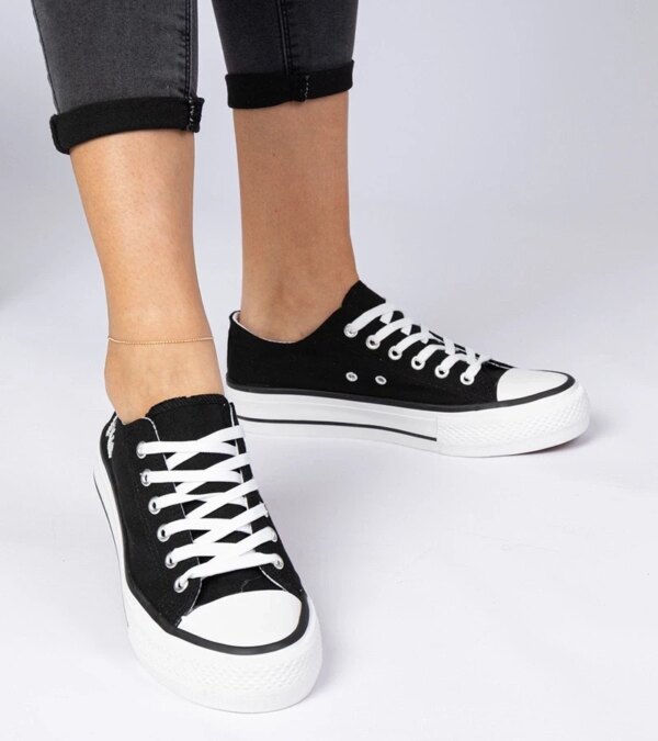 marka niezdefiniowana Black classic women's sneakers Ellana