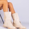 marka niezdefiniowana Black cowboy boots on the block heel Abigail