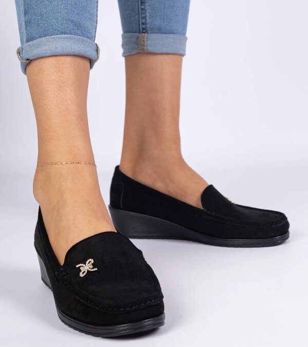 marka niezdefiniowana Black loafers with a wedge made of eco-suede Sarimi