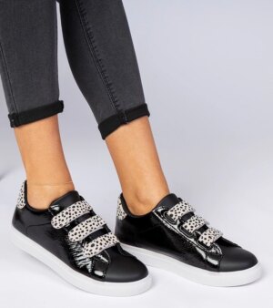 marka niezdefiniowana Black sneakers with animal print finish