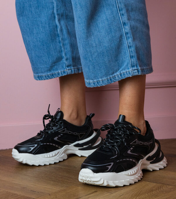 marka niezdefiniowana Black sports sneakers on a thick sole Lirana