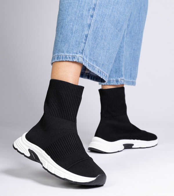 marka niezdefiniowana Black sporty sneaker boots with a sock-like upper Narny