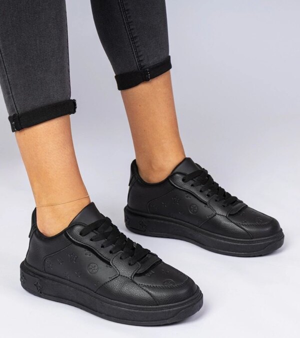 marka niezdefiniowana Black sporty sneakers in eco-leather Lavilia