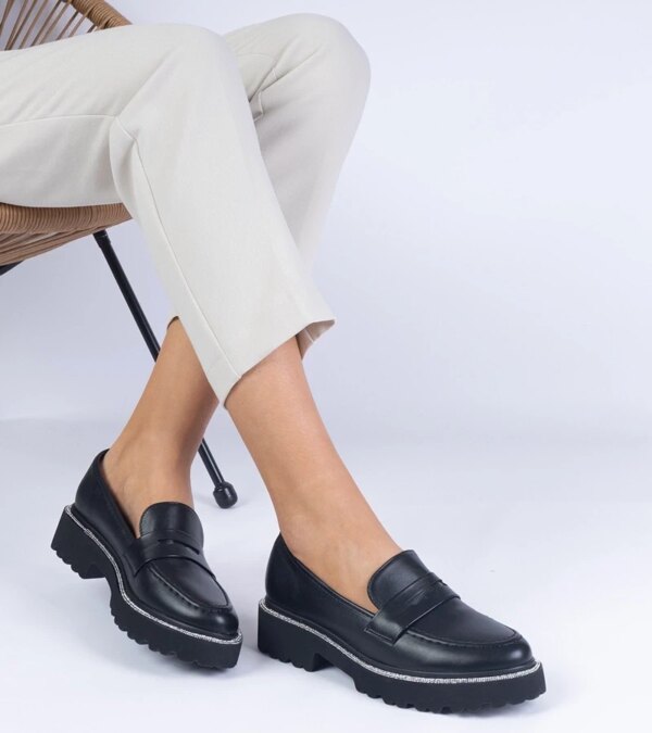 marka niezdefiniowana Black women's loafers with a thick sole Presto