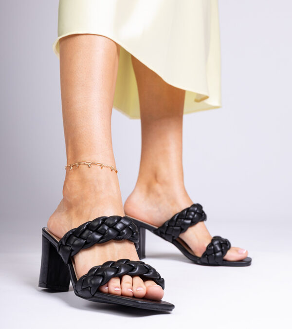 marka niezdefiniowana Black woven slides on a heel Astrika