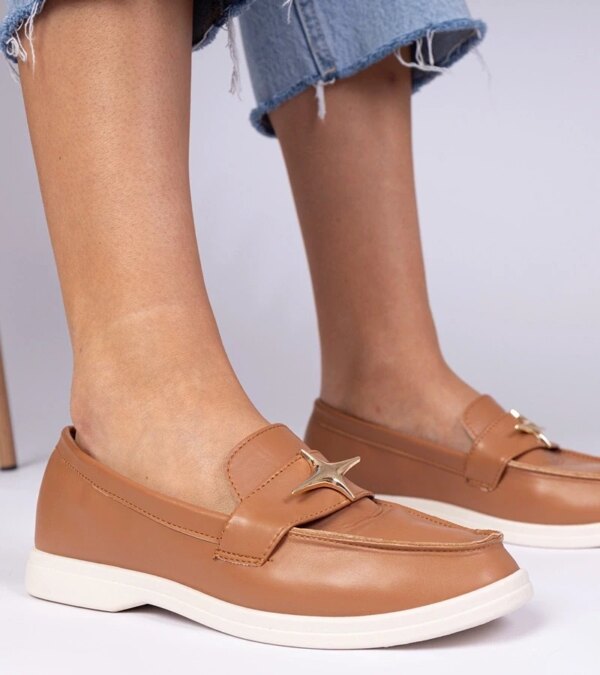 marka niezdefiniowana Brown women's moccasins with gold decoration Senna