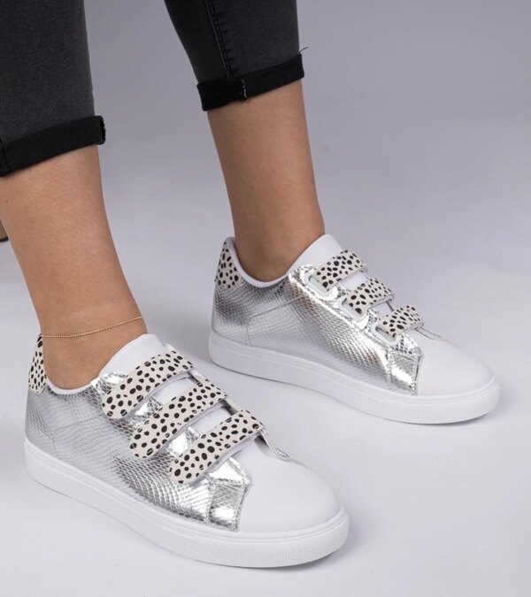marka niezdefiniowana Silver sneakers with animal print finish