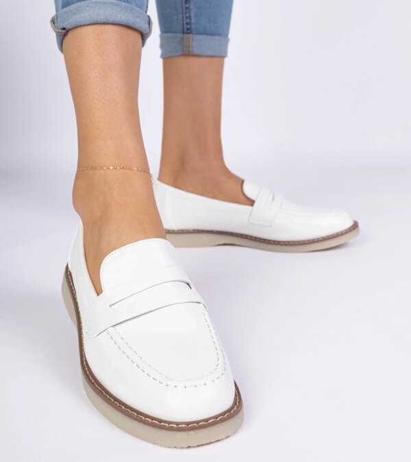 marka niezdefiniowana White classic women's loafers Merisa
