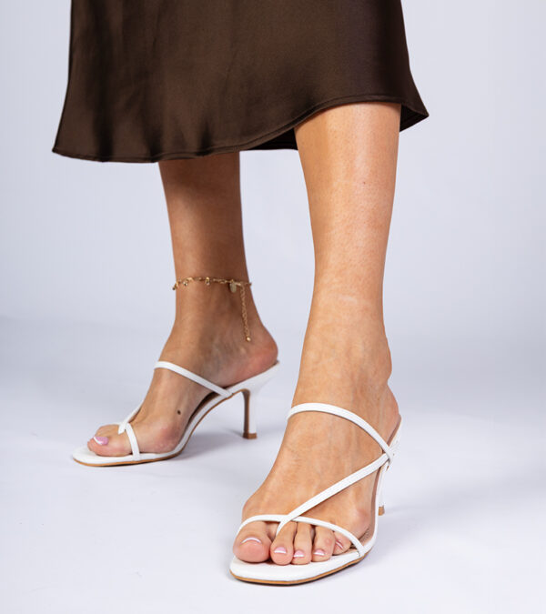 marka niezdefiniowana White elegant heeled slides Kapilon