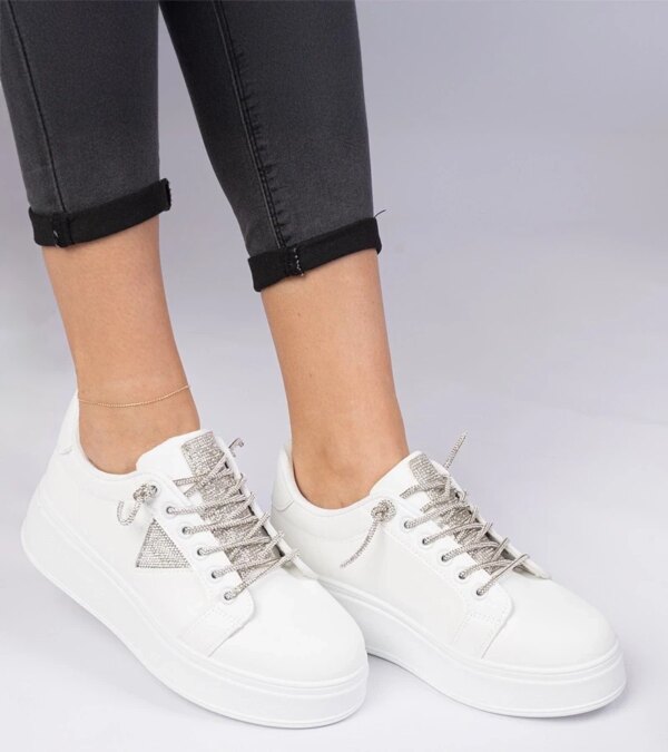 marka niezdefiniowana White sneakers with silver rhinestones Treysi