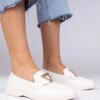 marka niezdefiniowana White women's moccasins with elegant decoration Viletta