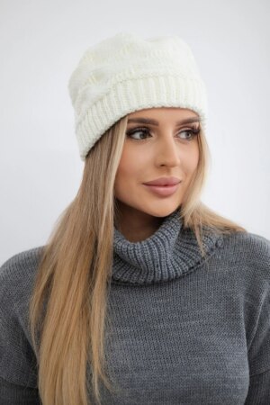 marka niezdefiniowana Women's cap Nastia K373 ecru