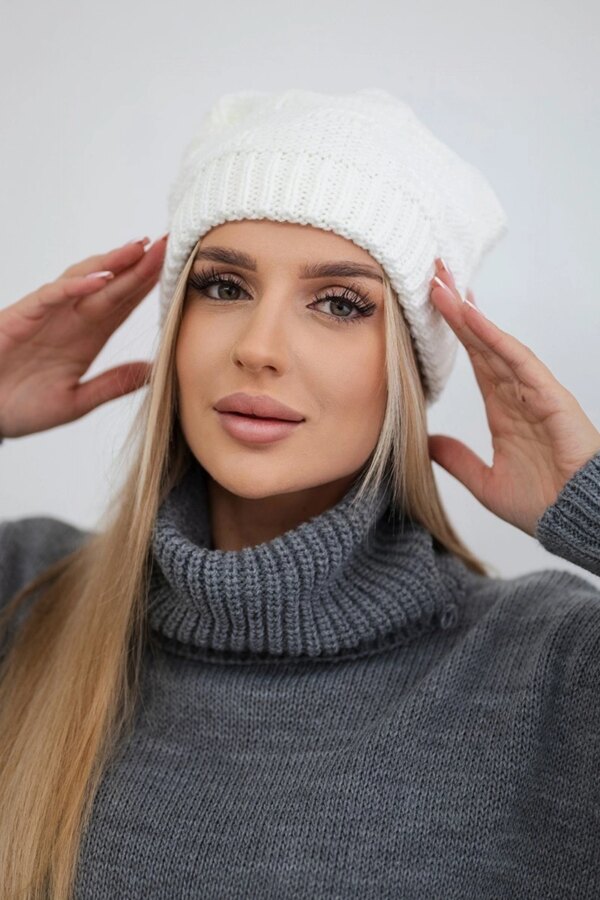 marka niezdefiniowana Women's cap Nastia K373 white