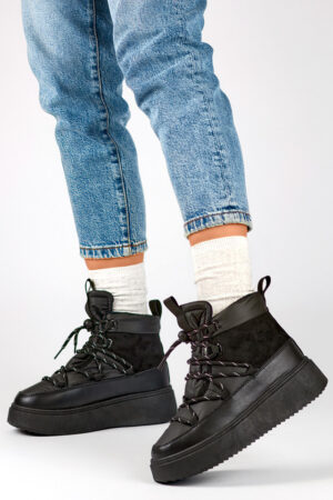 primohurt Black snow boots with a cuff